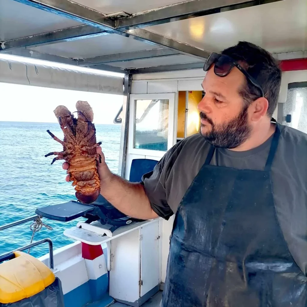 giorgaros-santorini-fishing-tours-IMG_29